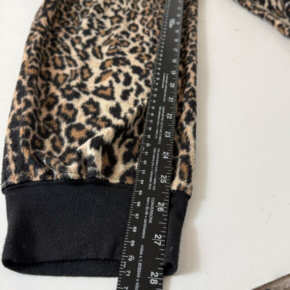 Nick Nora Leopard Print Adult Jumpsuit Pajamas Size L Hood Mittens Loungewear - Picture 11 of 12